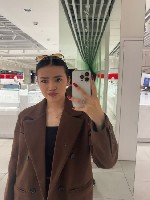 Люблю лёгкость,  позитив и красивые знакомства.  Иногда достаточно одного сообщения,  чтобы захотелось продолжить разговор намного дольше.  @Lizzie_mng ...