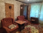 Аренда - можно посуточно или от 1 и до 6 месяцев Звоните.  Квартира уютная,  чистая,  см.  фото Лоджия.  Спокойные соседи.  Прекрасный,  тихий лесопарковый двор,  со спортивными снарядами,  прогулочны ...