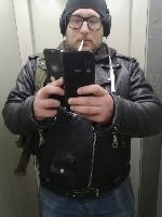 Ищу девушку для серьёзных отношений,  мне 43,  разведён,  детей нет,  небольшая проблема с сердцем ...