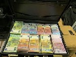 Мы — частное финансовое учреждение,  известное своей надежностью и оперативностью.  Мы помогаем людям,  желающим инвестировать или решить личные финансовые проблемы,  получить финансирование через наш ...