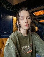 Привет! Меня зовут Эсли,  и я тот преподаватель по биологии,  с которым подготовка к ЕГЭ перестаёт быть пыткой.  

Мне 24 года,  и я в репетиторстве — с 17.  Как только сдала ЕГЭ в 2018 году (88 бал ...