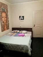 Ищете отель поближе к вокзалу,  Дому под шпилем или парку Изумрудный? Наша гостиница находится недалеко от остановки «Площадь Текстильщиков» — в историческом районе Барнаула с развитой транспортной ин ...