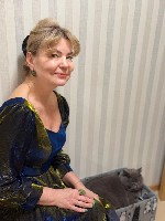 Здравствуйте,  меня зовут Елена,  57 лет.  Я дипломированный специалист по массажным техникам с опытом работы более 20 лет и мед.  образованием.  Имеются все дипломы,  сертификаты.  Провожу сеансы мас ...