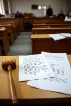Компания оказывает услуги по досудебному возврату задолженности с юридических лиц.  
Оптимальным способом взыскания задолженности с юридических лиц является досудебное урегулирование спора.  Оно прин ...