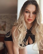 Люблю,  когда ты берешь меня за волосы и жестко насаживаешь в рот!
Вкус наслаждения не поймешь до тех пор,  пока не попробуешь то,  чем можно насладиться.  Упругая попа,  красивая грудь,  манящий взг ...