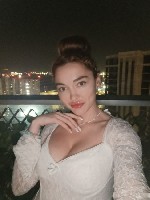 Твоя уверенная походка и то,  как ты смотришь на меня,  уже возбуждают.  Представляю,  как ты обнимаешь меня сзади и твои пальцы медленно скользят по спине.  Я креативная и с озорными фантазиями.  Хоч ...
