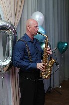 Разное объявление но. 3478862: Ведущая поющая саксофон на праздник свадьбу юбилей