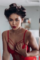 Зачем сдерживать то,  от чего пульс улетает в бесконечность? Постель заряжена на сумасшедший эротический темп,  а мое тело изнывает от предвкушения твоих губ.  Давай устроим шторм на этих простынях.   ...
