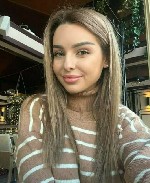 Успешная женщина ищет молодого компаньона.  Гарантирую полное содержание и комфортную жизнь.  Ценю позитивный настрой,  интеллект и готовность к новым впечатлениям.  
Детали в Telegram:  @MilfaPuta ...