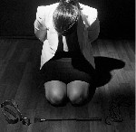 Интересно,  возникало ли у тебя желание ощутить себя хрупкой и беспомощной девочкой в руках Верха?

В поиске нижней на длительный срок.  
Опыт не важен для меня.  У меня были и молодые и зрелые раб ...