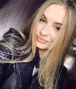 Охотно познакомлюсь с опытным мужчиной.  Я молодая красивая
девушка,  раскованная,  сексуальная фигура,  горячая и ненасытная.  
Хочу познакомиться с мужчиной для интересных встреч. ...