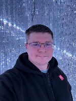 Привет,  я Николай,  34 года,  помогу развеять тоску,  погрузиться в томную негу,  прекрасно провести время.  Просьба,  писать в теме письма:  «массаж» ...