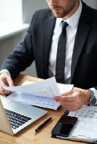 Юридическая компания «Налоговые споры» — это команда настоящих профессионалов в сфере налоговых споров.  
Наши юристы имеют высокую квалификацию и многолетний стаж работы,  которые позволяет им успеш ...