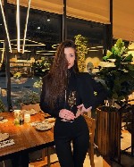 Сексапильная,  дико страстная,  эффектная амазоночка хочет подарить своему Тарзану незабываемые чуство горячего секса,  и перенестись с ним в пустыню жарких эмоций и наслаждения.  Насладись мной до из ...