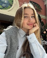 Иногда хочется общения,  в котором есть и нежность,  и искра,  и лёгкое ощущение запретной сладости,  от которого становится особенно интересно.  Люблю мужчин,  которые умеют быть внимательными,  гала ...