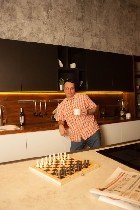 Люблю насилие,  издевательства,  унижения,  извращения.  

Секс и тему не разделяю.  

Горловой трах - жестко долго до тошноты с хорошими,  сильными пощечинами,  люблю нассать в рот и на лицо и на ...