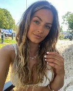 Пососу член.  Возьми меня за волосы и насади жестко в рот🌟 Раскованная девушка хороша собой разыскивает постоянного куниста для постоянных встреч💖 
🙊Заходи в телеграмм 👉🙈 @MilfaPuta 💦 там условия вст ...