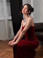 В общении лёгкая,  без пафоса и лишних слов.  Умею поддержать нормальный вайб и сделать так,  чтобы не было неловкости.  Напиши в тг @Karinov_mirage ...