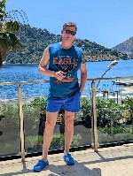 Для встреч в БДСМ отелях Москвы ищу мужчину.  Возраст от 40.  В теме давно.  Люблю,  когда надо мной издеваются,  связывают и порют.  Мечтаю ощутить в себе два члена - спереди и сзади.  Обожаю пытки с ...