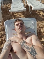 Всём привет ищу госпожу или дом пару.  
Я с москвы,  но не против вирта.  
Мне 25 рост 198 вес 80,  есть тату,  я би.  
Табу туалетная тематика,  кровь,  насилие.  
Желания страпон,  феминизация,  ...