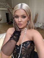 Девушка, ищу парня объявление но. 3842847: 7000₽ за час.  Живу в центре Москвы,  фото настоящие