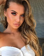 Меня зовут Яна и я скромна,  но развратна! В свободное я встречаюсь с мужчинами,  а знаете почему ?)
Я ОБОЖАЮ секс и все,  что с ним связано! И пусть моя ангельская внешность Вас не вводит в заблужде ...