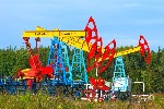 Продаем нефть сырую,  товарную,  подготовленную.  Выход светлых нефтепродуктов в зависимости от качества нефти от 60 до 70%,  содержание серы от 0,6 до 2%,  воды от 0.1 до 5%.  Отгрузка производится ж ...