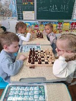 Для дошкольников объявление но. 4142113: Добро пожаловать в ОБРАЗОВАНИЕ ПЛЮС КМВ:  частный детский сад,  где ребенок растет счастливым