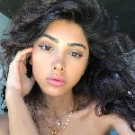 С виду я милая и невинная👼☺ но не обманывайтесь😇 Я только учусь,  но уже знаю многое😈 .  .  . ...