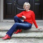 Добрый день! Меня зовут Рита,  мне 52 года.  Живу рядом с метро Гражданский пр.  Приглашаю Вас на комплексную,  массажную программу.  Также хочу предложить Вам урологический массаж.  Массаж - это не т ...