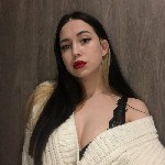 Вызываю желание,  даже когда очень скромно одета.  Моя милая невинность просто кружит голову.  Договориться сможем в моем тг @Olivia_Berrys ...