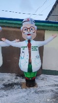 Если вы в поиске креативного способа привлечь внимание к вашей аптеке,  то надувная фигура аптекаря смайла – идеальное решение!

Этот веселый и дружелюбный фармацевт с улыбкой на лице не оставит рав ...
