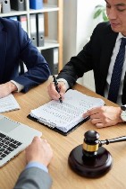 Национальная Юридическая Коллегия предлагает услуги по сопровождению сделок купли-продажи бизнеса.  Мы поможем вам минимизировать юридические риски и обеспечить безопасность ваших сделок.  
Преимущес ...