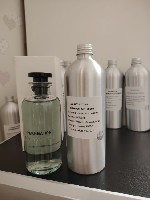 В наличии рефилл 500мл,  алюминевый рефилл eau de parfum.  ( Парфюмерная вода для заправки флаконов,  распивов)

Качество на высшем уровне,  можно проверить при встрече - сравнить,  приносите свои в ...